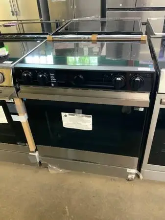 **SAMSUNG BESPOKE STAINLESS ELECTRIC SLIDE IN STOVE**ON SALE NOW**