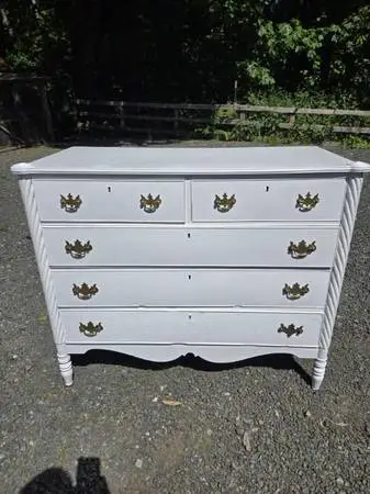 Vintage dresser
