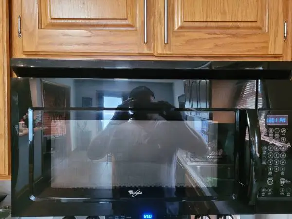 WHIRLPOOL MICROWAVE OVEN