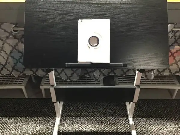 Ergonomic desk on wheels