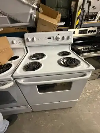Hotpoint 30 Electric Stove White