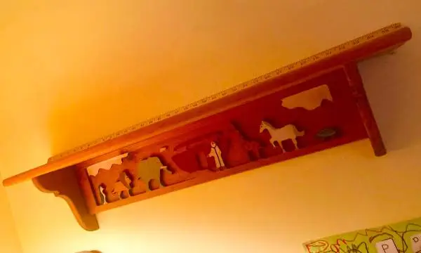 WOODEN SHELF WITH NOAHS ARK THEME LIKE NEW 35” WIDE