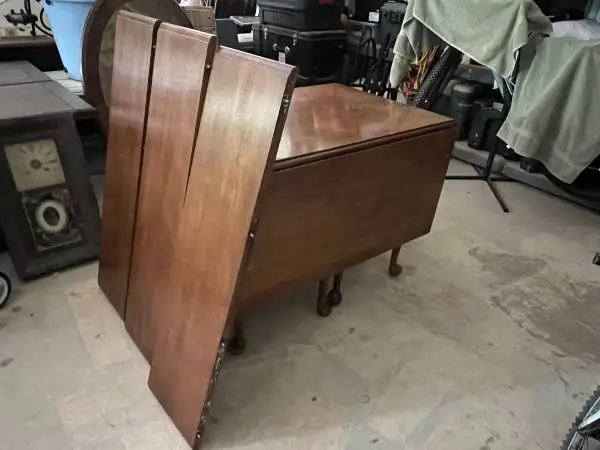 Solid Wood Folding Table w/3 Leafs