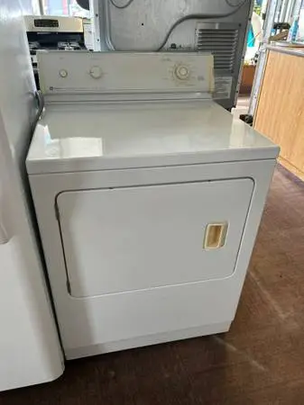 Maytag Electric Dryer in White Finish