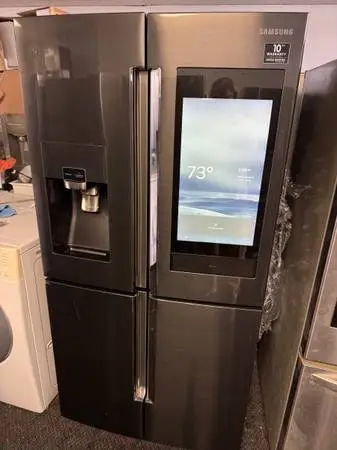 Famili Hub Black stainless steel refrigerator and freezer