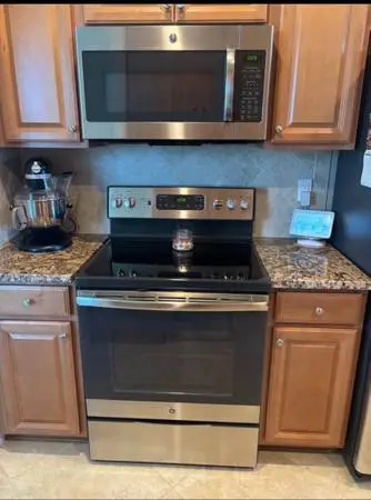 Entire kitchen appliances set