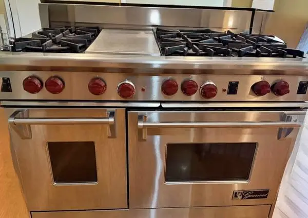 Wolf Stainless Steel 48” Wide Gas Range 6-Burner with Grill