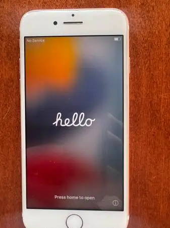 i Phone 8 64G