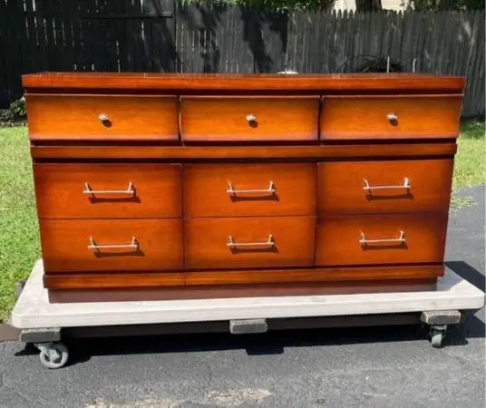 Mid Century 9 Drawer Dresser/Credenza/Media center.