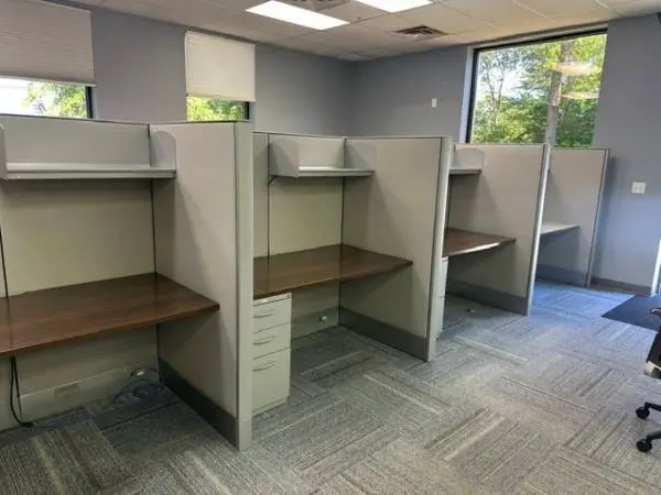 5x3x64H telemarketing cubicles / Workstations by Haworth Premise