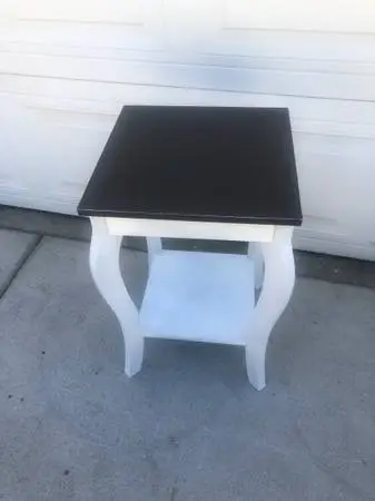 Solid wood end/ side table