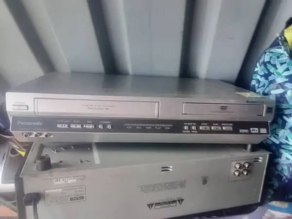 *** VARIOUS DVD, CD/DVD, DVD/VCR COMBOS ***