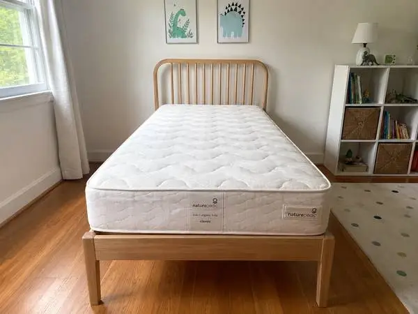 Naturepedic 2-in-1 Organic Kids Full Mattress – Excellent Condition