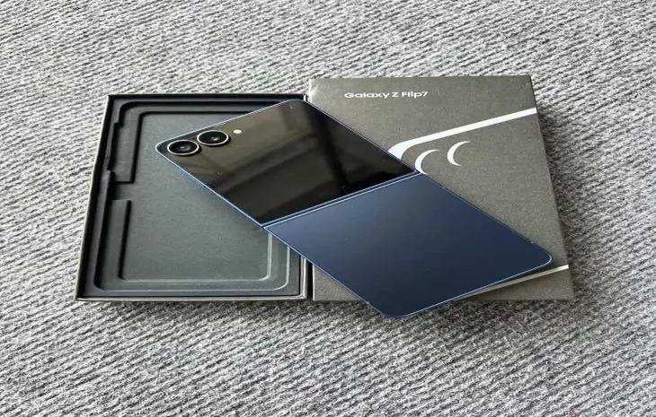 Samsung galaxy Flip 7