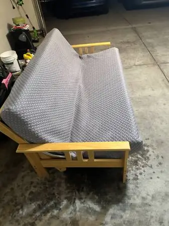Full-size futon w/mattress