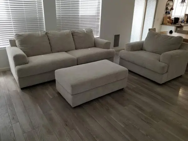 Couch, oversized chair and ottoman set!