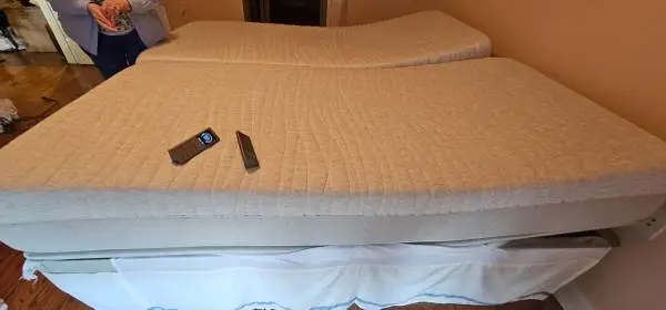 King Temperpedic Mattress and Box Spring - Power Bed