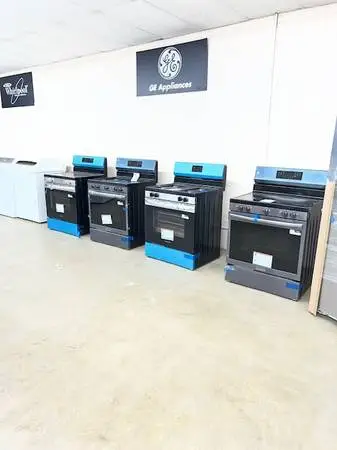 GSGV- NEW S&D FRIGIDAIRE GAS RANGES WITH 1 YEAR WARRANTY