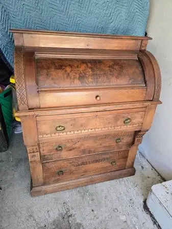 rolltop desk