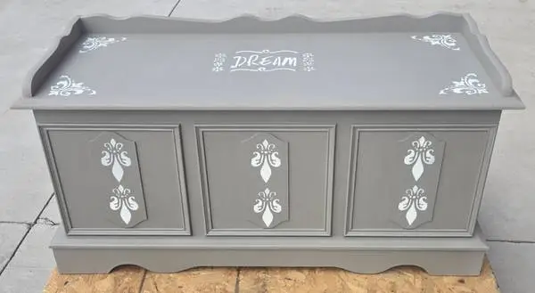 Painted Blanket Chest/Cedar Chest