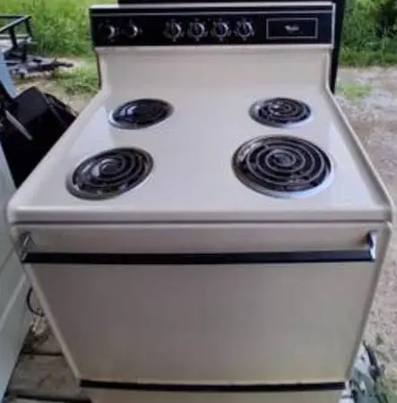 Clean Electric 4 Burner Stove 4 Sale Very Cheap Today.
