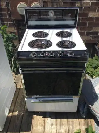Caloric 24 inch electric stove, free delivery
