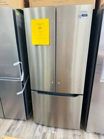 New Open Box 31” Frididaire  Gallery French Door Refrgerator water, and ice wi