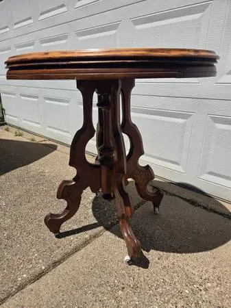 Antique Victorian Walnut Parlor Table