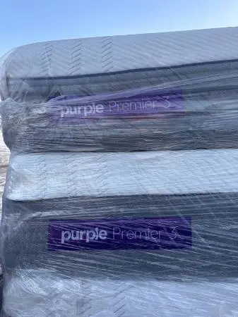 PURPLE MATTRESS KING PREMIER 3 MODEL TOP OF THE LINE!!