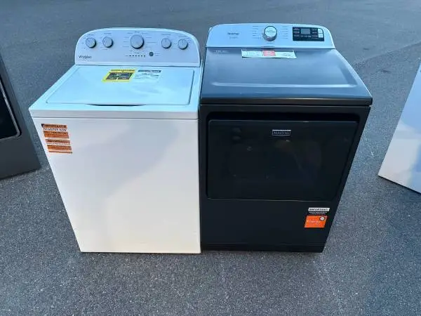 Whirlpool washer and maytag dryer new set