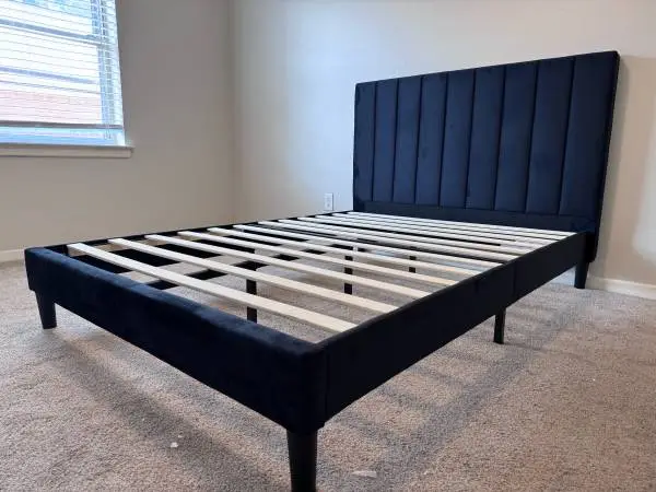 BRAND NEW TWIN/FULL/QUEEN VELVET PLATFORM BED WITH PLUSH MATTRESS (FREE DELIVERY
