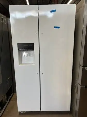 NEW White Frigidaire 36 SXS Refrigerator W Ice/Water dispenser $789