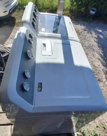 Natching Twin Washer & Dryer Set For Sale Both In Great Condition..