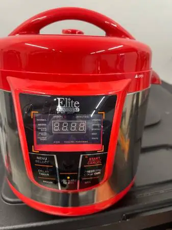 Pressure Cooker Elite Platinum $40.00 OBO.