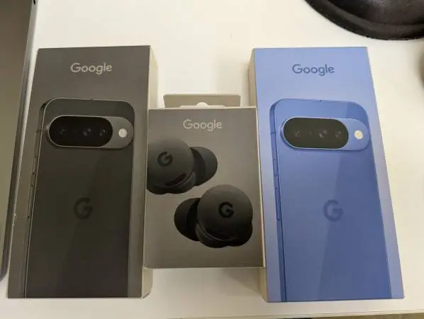 T-Mobile Google Pixel 10, 128 GB, barely used, T-Mobile lock