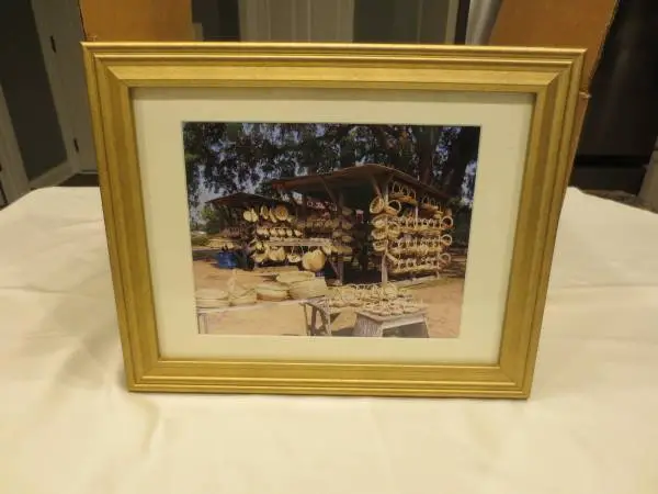 Picture of Sweetgrass Basket Booths with Gold Gilt Frame - 15 x 12