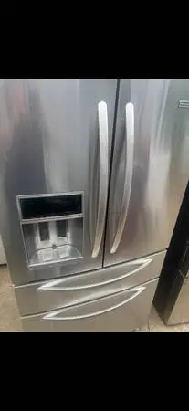 Beautiful KitchenAid refrigerator will deliver and install
