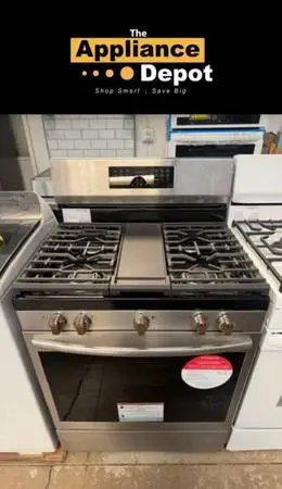 New Frigidaire Gas Range #056