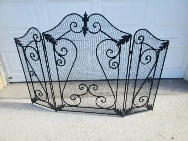 Vintage fireplace screen