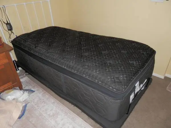 High end Adjustable bed Beautyrest Series 3 Plush Pillow Top