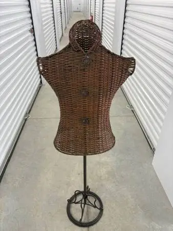 Rattan 54 Female Mannequin