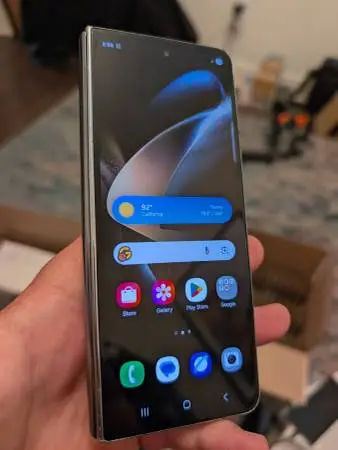 Sim Unlocked Samsung galaxy Z Fold 4 256gb