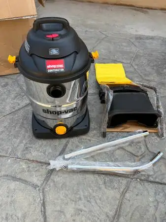 New commercial shop Vacuum 16 Gallons