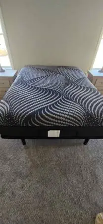 Queen Adjustable Bed