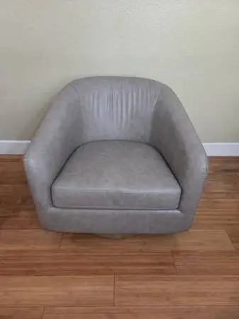 Modern Gray Swivel Barrel Chair – Excellent Condition