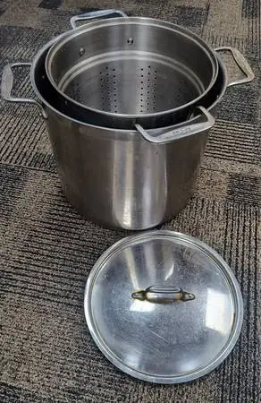 ALL-CLAD Large STOCK POT w/ Spaghetti Strainer / Steamer Insert & LID