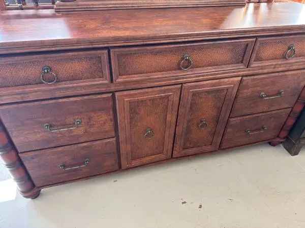 DRESSER/MIRROR