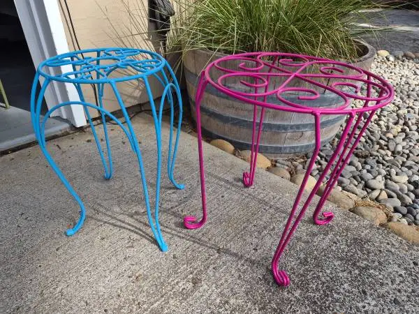 🪴PAIR of METAL Decorative Outdoor PLANT STANDS-Excellent Condition!