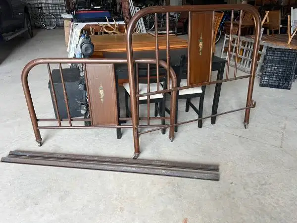 Antique Simmons Full Bed