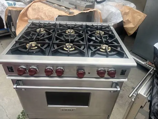 36 Wolf Stainless Range stove , excellent
